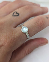 Vintage Mother of Pearl Ring