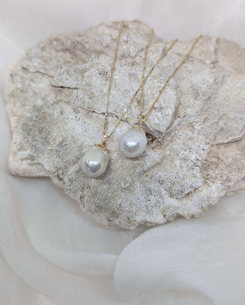 14k solid gold pearl necklace