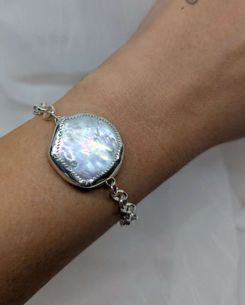 big chunky pearl bracelet