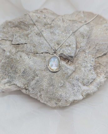 mother of pearl necklace