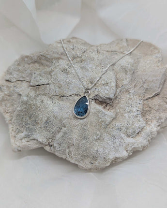 moss blue kyanite necklace