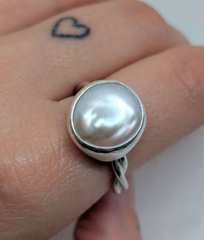 Big pearl ring