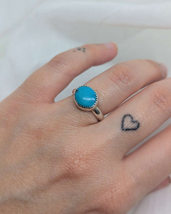 Small oval turquoise ring