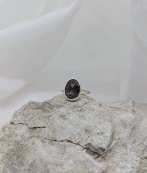 Unique brown moonstone ring
