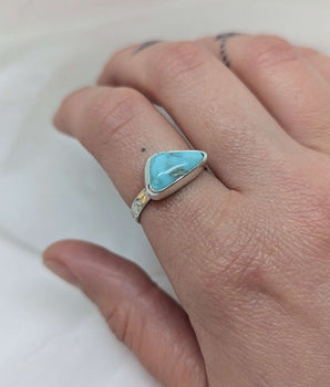 Triangle turquoise & flower band ring