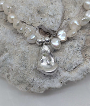 Wild  pearls and silver necklace
