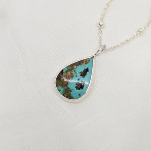 Funky Tear Shaped Turquoise Necklace