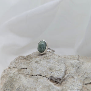 Aquamarine oval ring