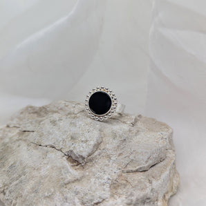 Big flower onyx ring