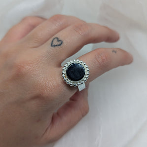 Big flower onyx ring