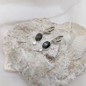 small huggie labradorite & moonstone earrings