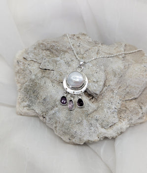 Pearl and spinel pendant