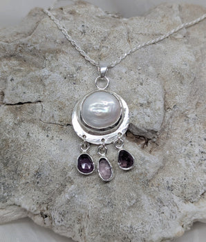 Pearl and spinel pendant
