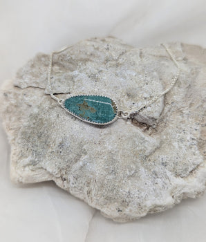 Simple turquoise bracelet