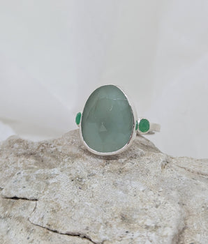 Aquamarine and chalcedony ring