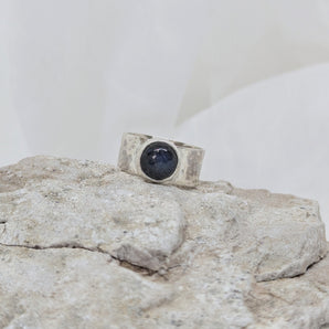 Round labradorite ring