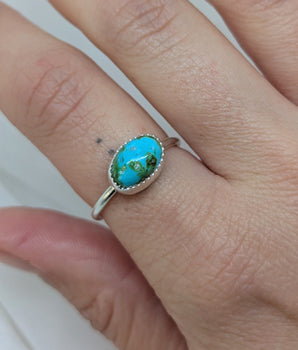 Small turquoise ring