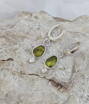 Huggies with peridot